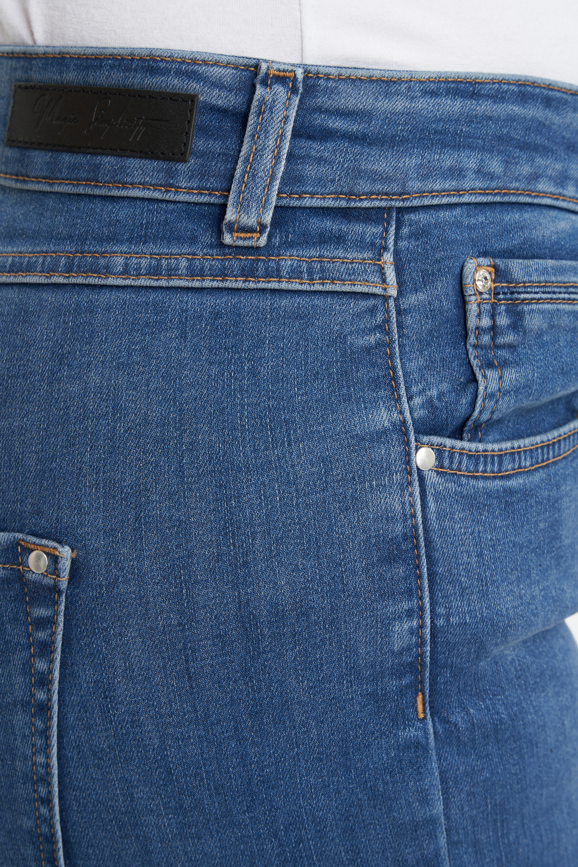 Jeans Magic Simplicity SHAPES image number 5